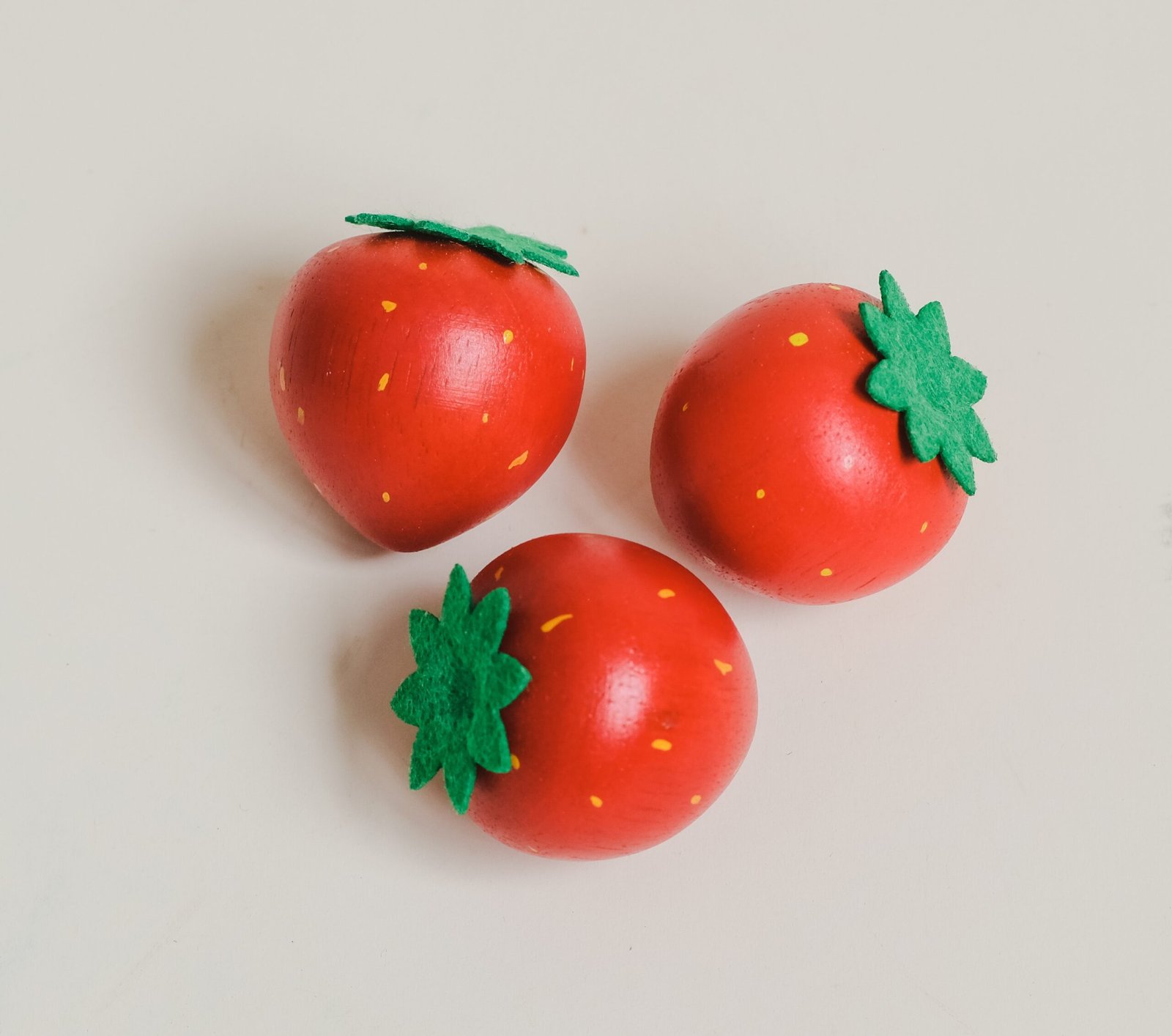 Strawberry Punnet 12 pcs - V59-473 Strawberry Punnet 12 pcs