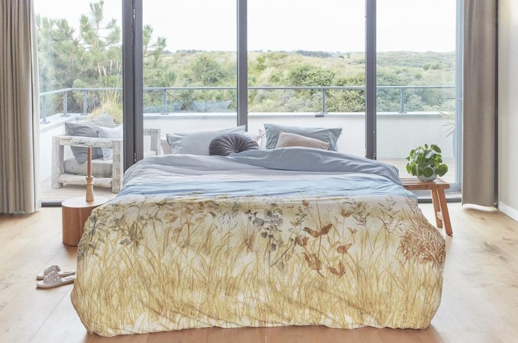 Dunes Natural Quilt Cover Set By Pip Studio - V107-1840952 V107 1840952 200645 00