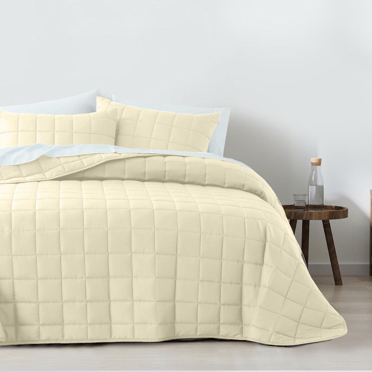 Royal Comfort Coverlet Set Bedspread Soft Touch Easy Care Breathable 3 Piece Set - Queen - Beige - V160-10003818 Royal Comfort Coverlet Set Bedspread Soft Touch Easy Care Breathable 3 Piece Set - Queen - Beige - Image 2