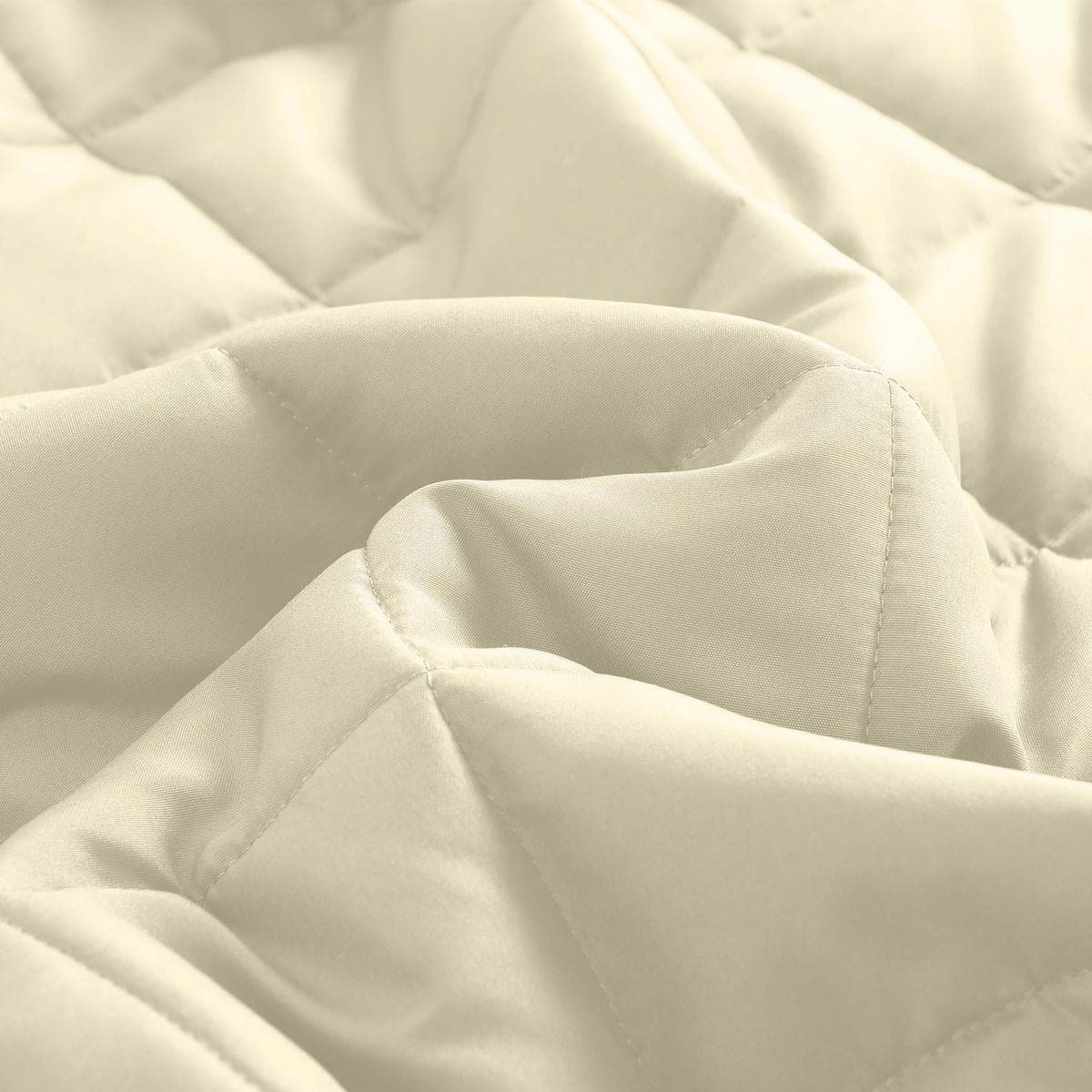 Royal Comfort Coverlet Set Bedspread Soft Touch Easy Care Breathable 3 Piece Set - Queen - Beige - V160-10003818 Royal Comfort Coverlet Set Bedspread Soft Touch Easy Care Breathable 3 Piece Set - Queen - Beige - Image 6