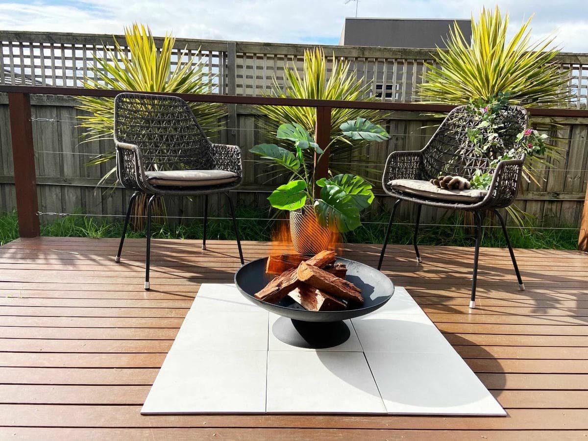 Black Lassen Cast Iron Fire Pit - V231-CHIM-F9-59 Black Lassen Cast Iron Fire Pit - Image 2