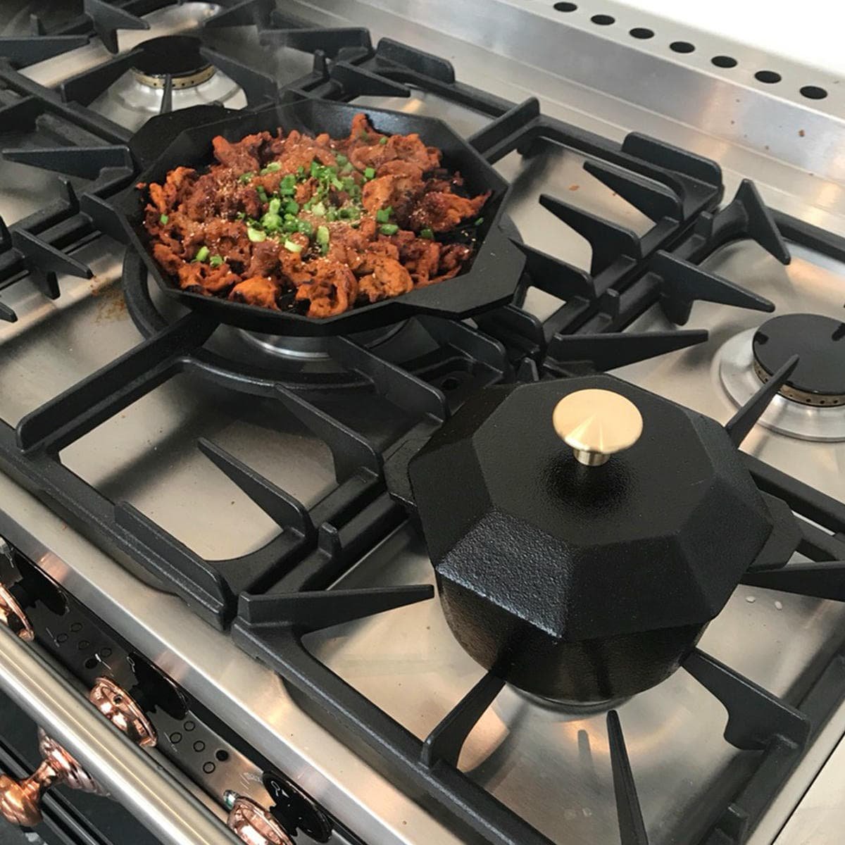 Cast-Iron Traditional Pot Pre-seasoned Non-stick 21cm - V274-HA-MM-POT21-BK Cast-Iron Traditional Pot Pre-seasoned Non-stick 21cm - Image 2