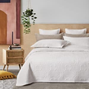 Lisbon Quilted 3-Piece Embossed Coverlet Set (White, Queen/King)