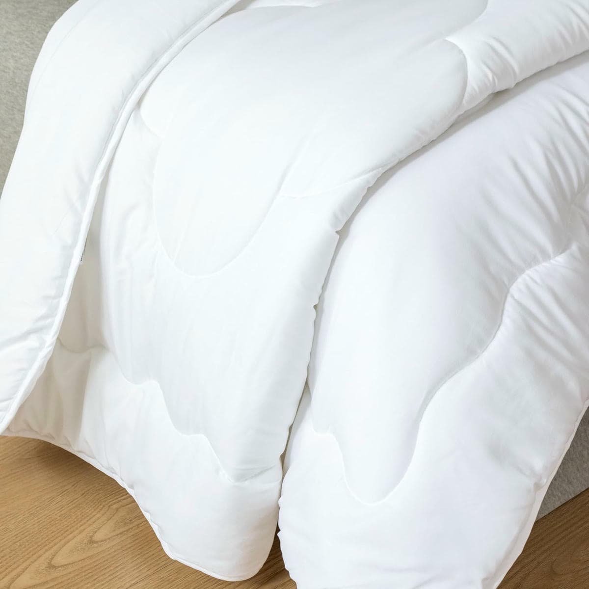 100% Premium Bamboo Microfiber Quilt - King Size - V439-DQUBAMP1 V439 DQUBAMP1 191307 05