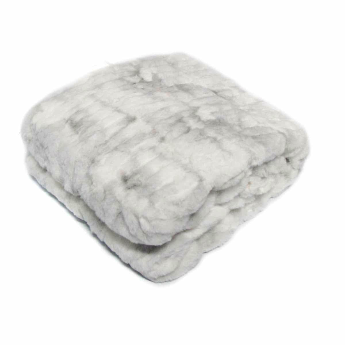V442 ATX THROW MEADOW ARCTICFOX RE 202506241231 00