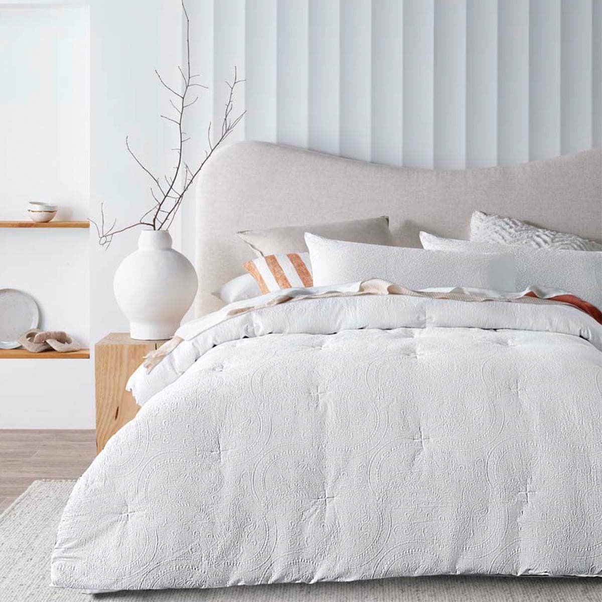 V442 HIN COMFORTER ELMA WHITE QS 202890 00