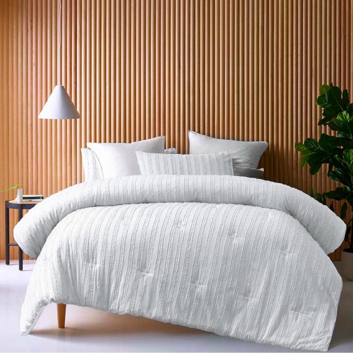 V442 HIN COMFORTER REFLECTIONS WHITE KI 150545 00
