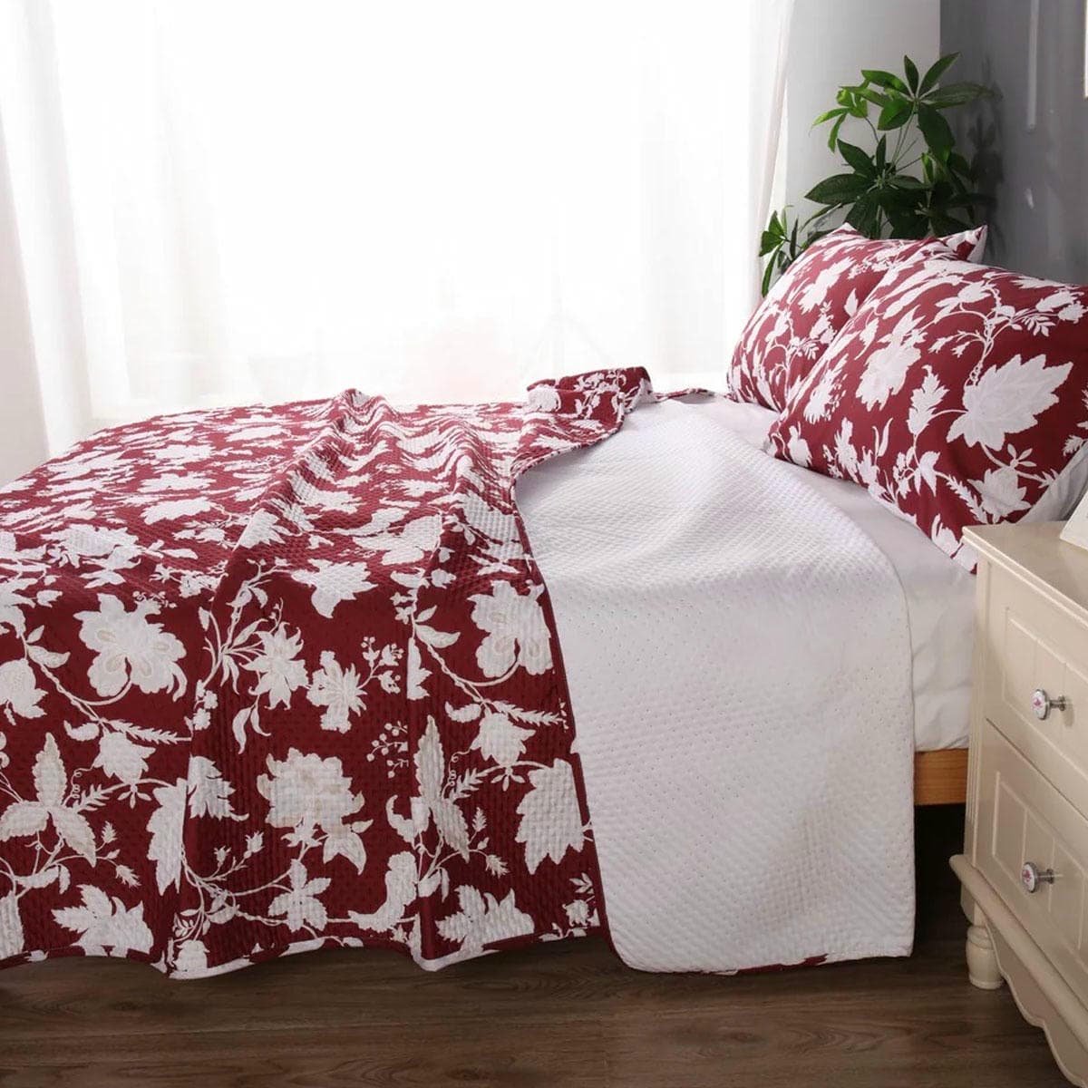Ramesses Spring Red 3 Pcs Bamboo Blend Ultrosonic Reversible Comforter Set King - V442-KIT-COMFORTER-3PCSSPRING-RED-KI V442 KIT COMFORTER 3PCSSPRING RED KI 173700 02