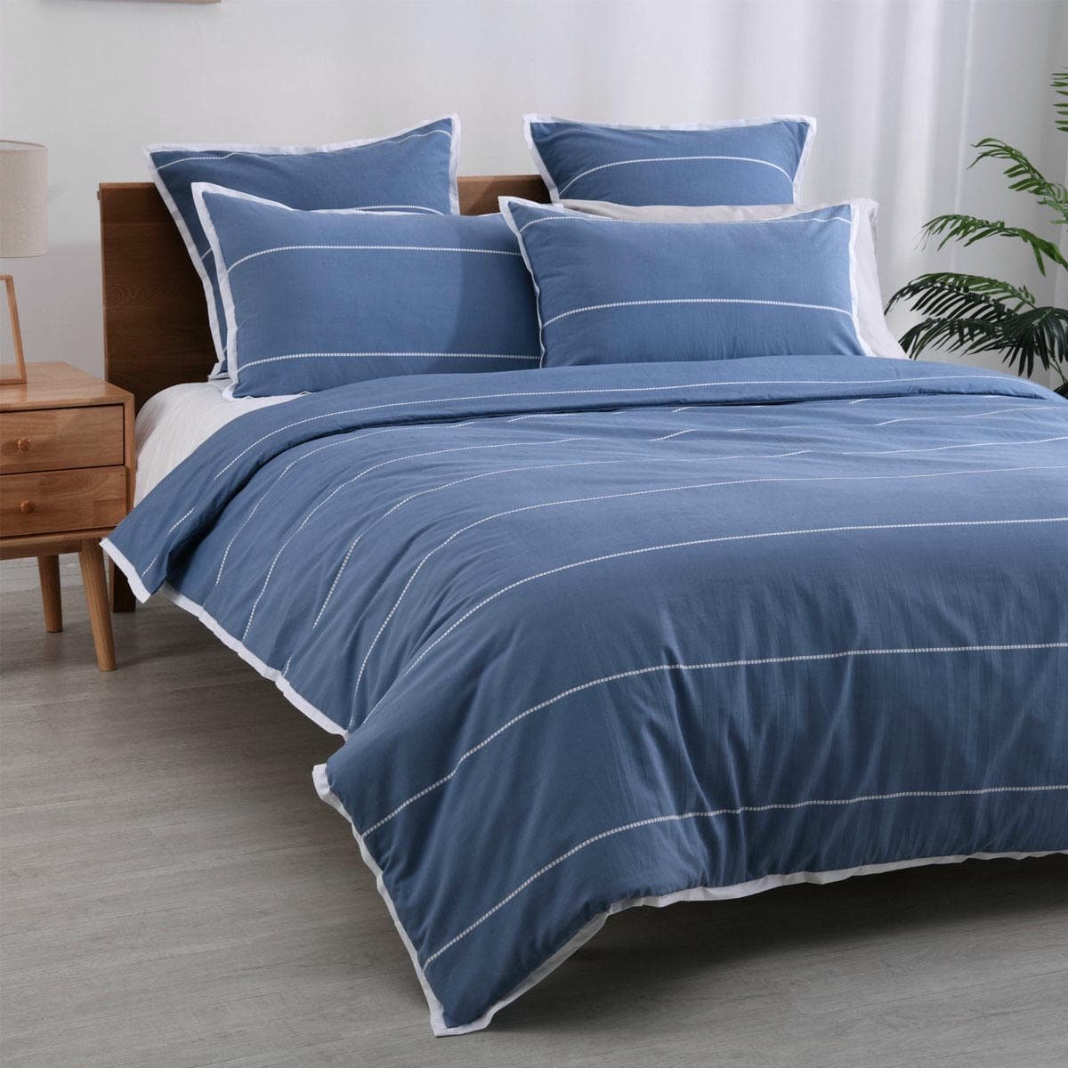 V442 WAM QUILTCS CALISTA INDIGO QS 204702 00