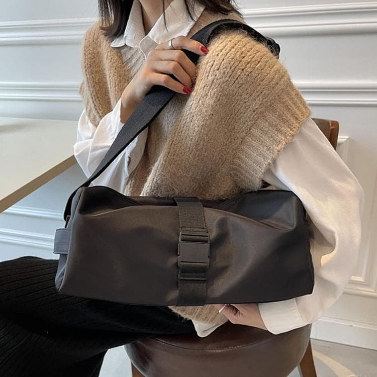 Travel & Fitness Crossbody Bag - Waterproof Nylon - Black - V562-B1026124060DBT V562 B1026124060DBT 202503041335 09