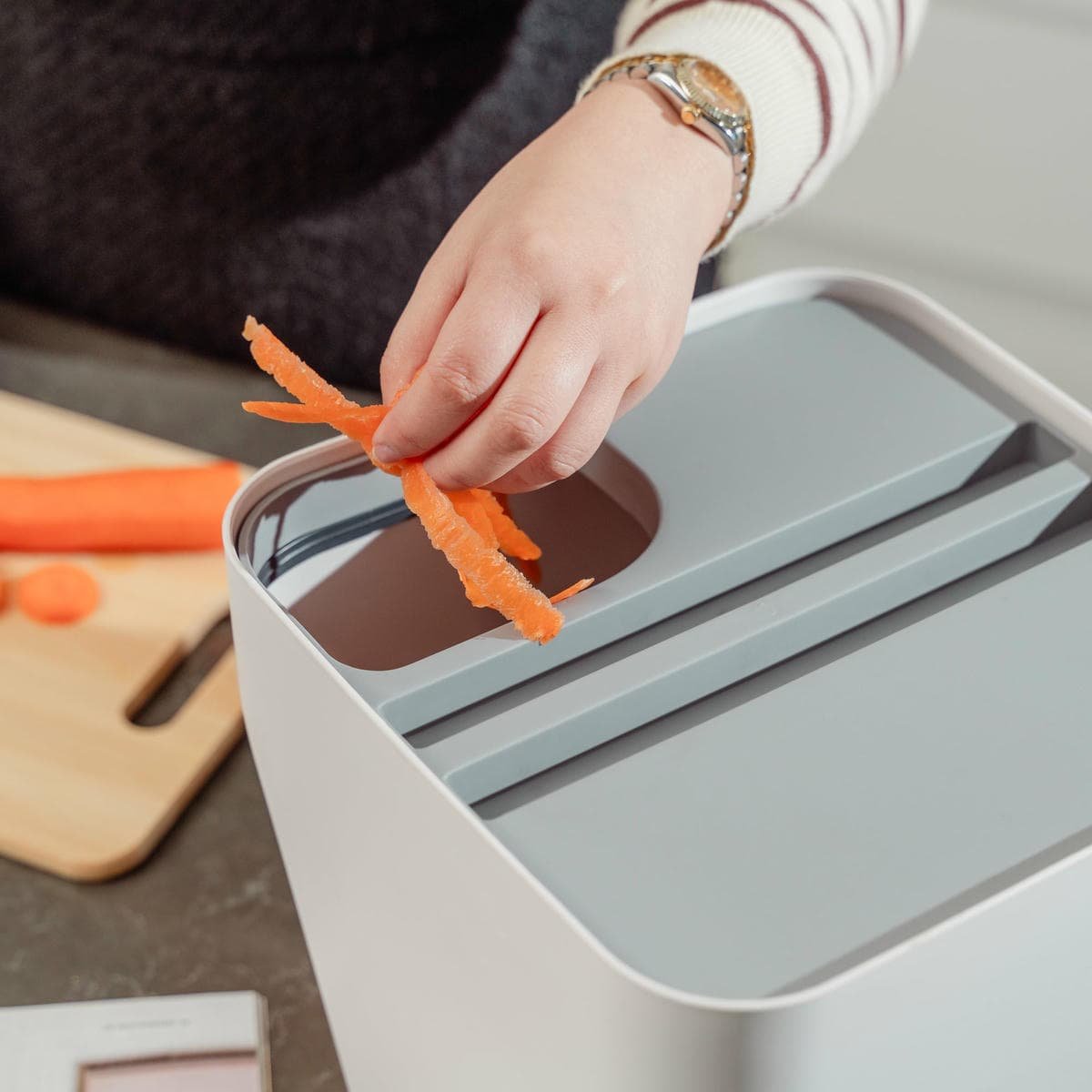 12L Stackable Plastic Kitchen Trash Bin Household Classification Storage Box - V915-HO0242 V915 HO0242 203852 04