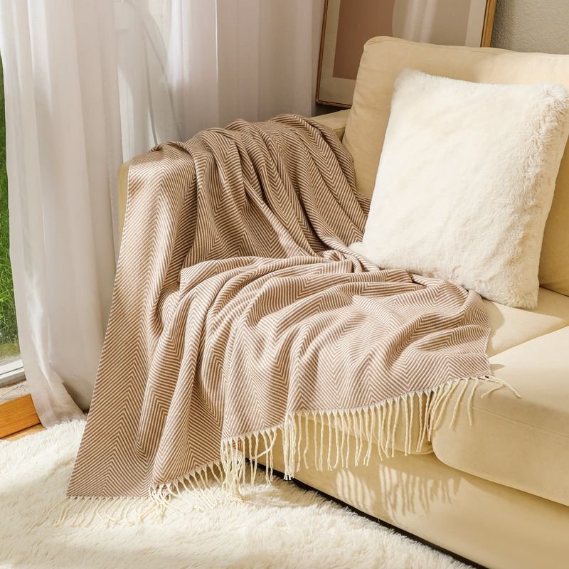 Acrylic Sofa Blanket Dong Xuan 127x172cm Khakis 130*220cm (including tassel) 780 grams